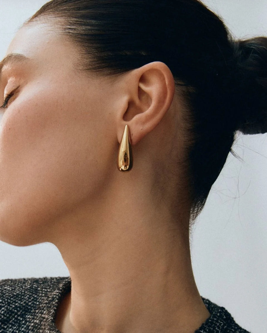 Örhängen Crest Studs Gold