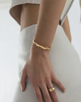 Armband Wavy bolded cuff Gold MB0173